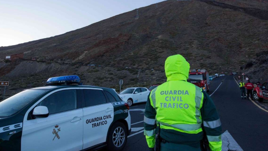 Rescatan a 270 personas atrapadas en el pico más alto de España