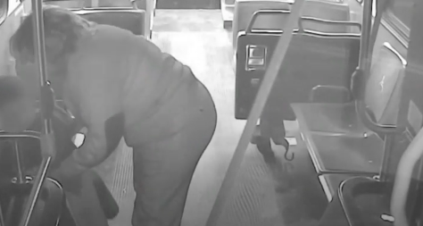 Conductora de autobús rescata a niño durante noche fría en Milwaukee