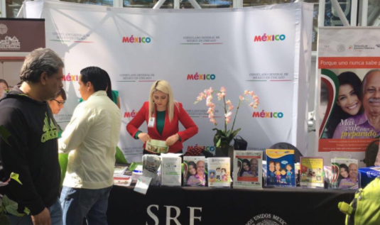 Instalarán más módulos para orientar a migrantes en EE.UU. en temas financieros