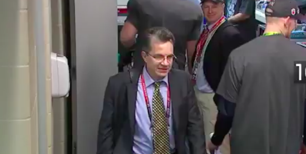 Exhiben a Ortega en el vestidor de los Patriotas sin censura