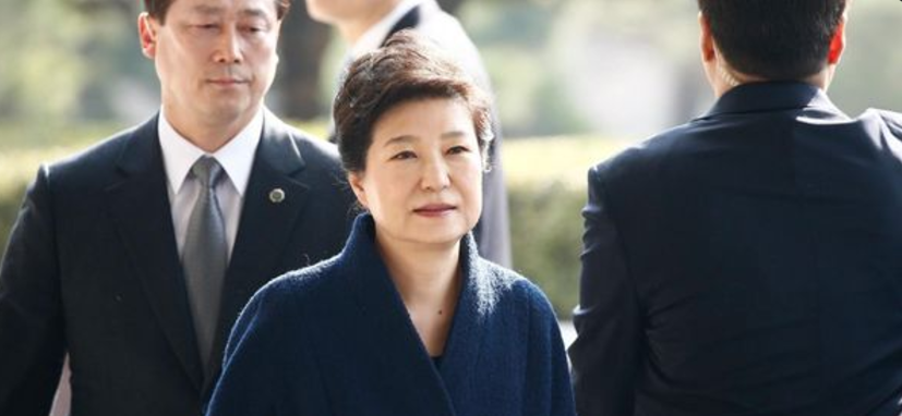 Detienen a ex presidenta de Corea del Sur