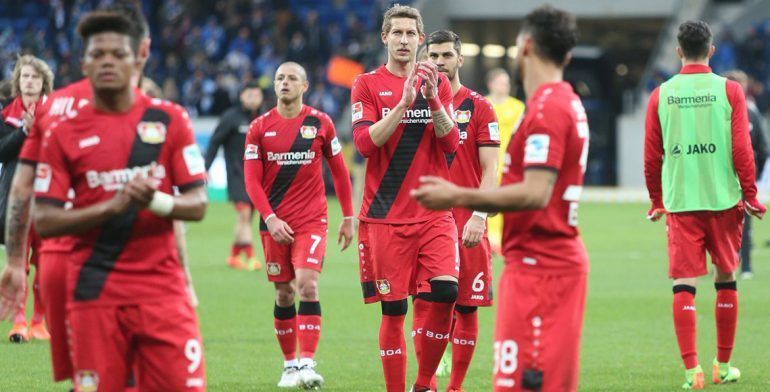 Chicharito perdonó en el último minuto en la derrota de su equipo