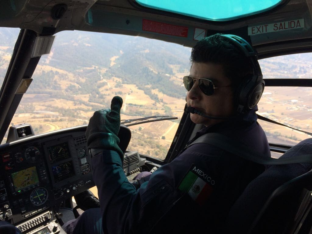 Helicóptero de la Policía Federal ayuda a avión pequeño a aterrizar en Toluca - FOTO-BOLETÍN-137-3-1024x768