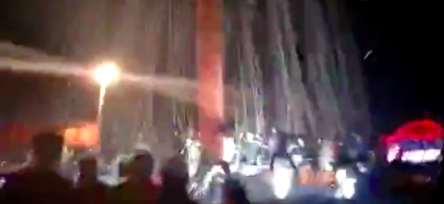 Video: falla en sillas voladoras deja al menos nueve heridos