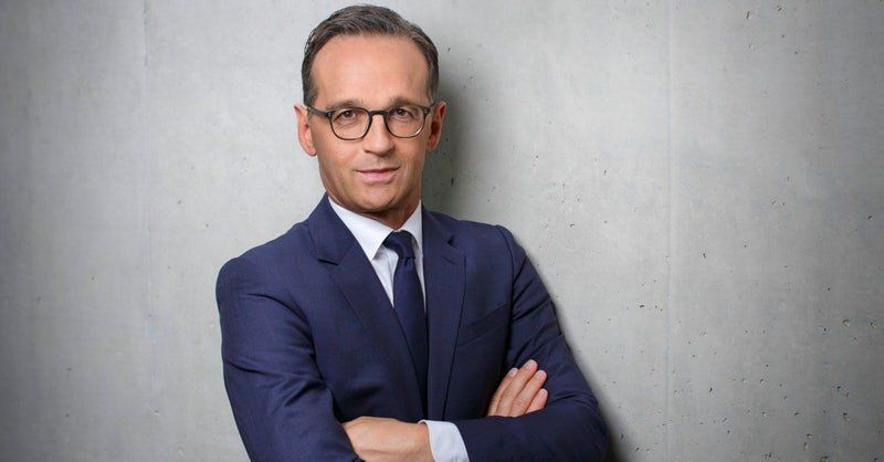 Proponen multar a redes sociales que no borren contenido ilegal - Heiko-Mass