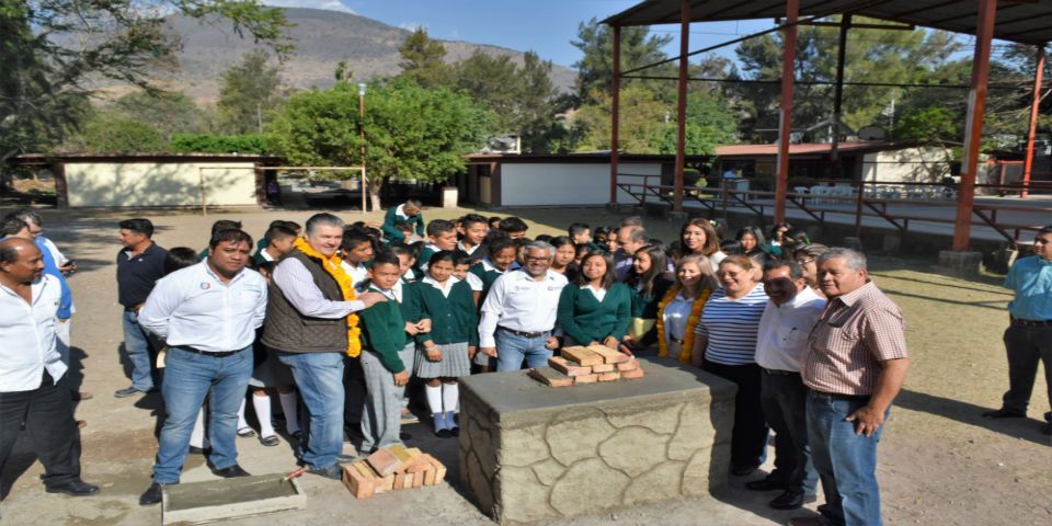Gobierno de Guerrero apoya la construcción de escuelas en Chilpancingo