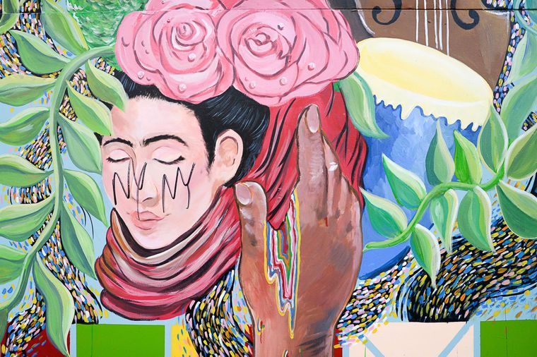 Vandalizan murales de Selena y Frida Kahlo en Texas - MURAL