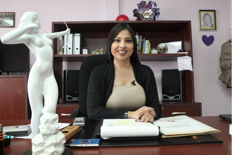 Piden renuncia de Leticia Quezada por apoyar a AMLO - QUEZADA_INTERIOR