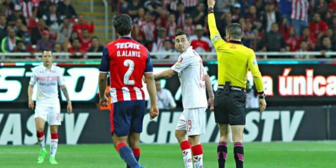 Suspenden diez juegos a Aguilar y ocho a Sambueza - Rubens-Sambueza-6