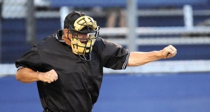 Detienen a umpire por estar ebrio durante partido