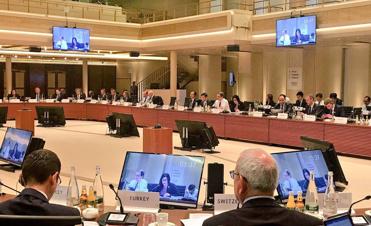 Migrantes son clave en la economía global: SHCP