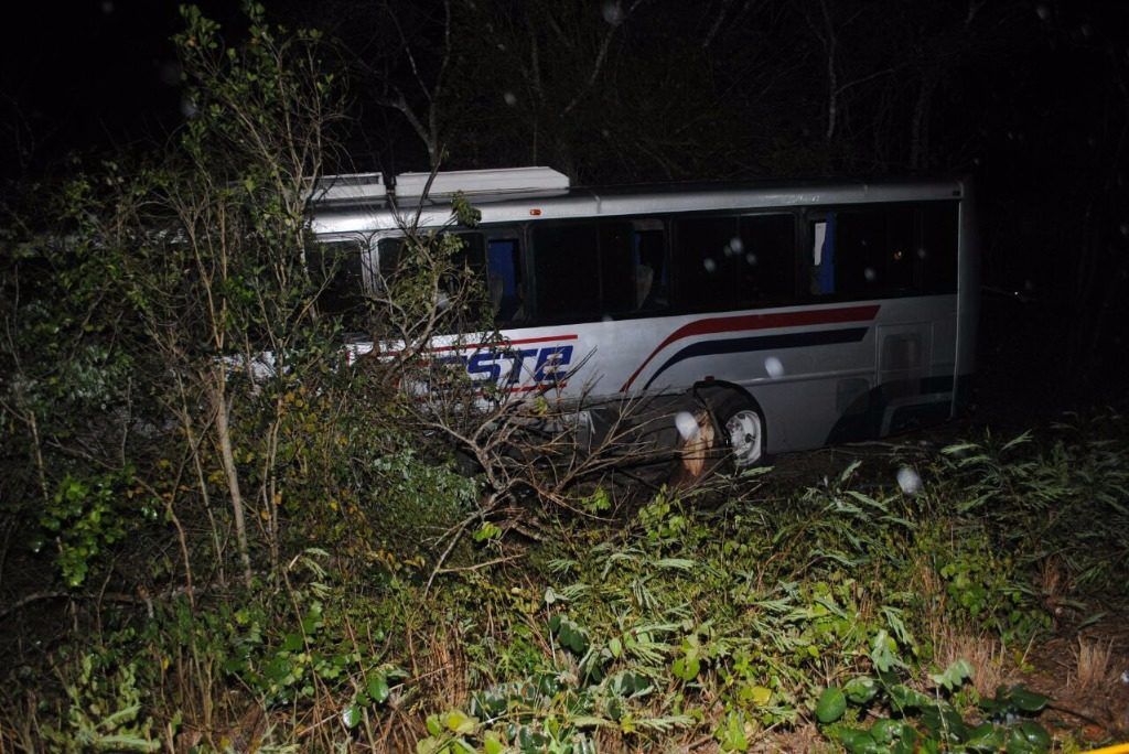Choque entre vehículo y autobús deja seis muertos en Yucatán - accidente-yucatan-1-1024x684