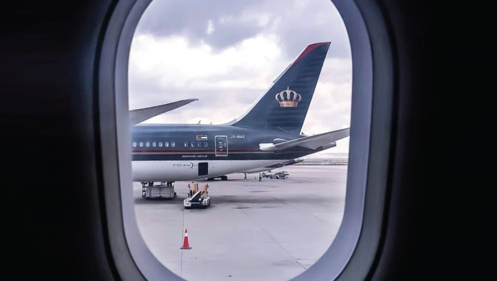 Prohíben dispositivos electrónicos en vuelos de Medio Oriente a EE.UU.