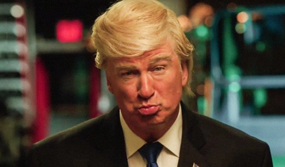 Alec Baldwin prepara libro satírico contra Trump