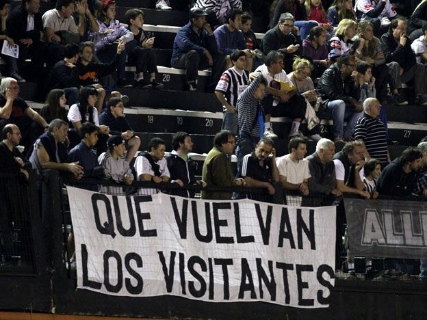 Liga brasileña intenta erradicar violencia prohibiendo afición visitante - allboys