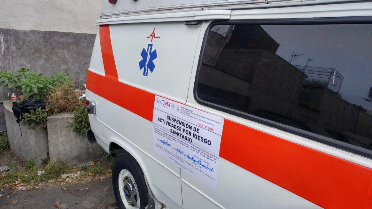 Realizan operativos contra ambulancias clandestinas