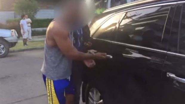 Detienen a cinco personas que importarían drogas a Australia - arresto-drogas-australia