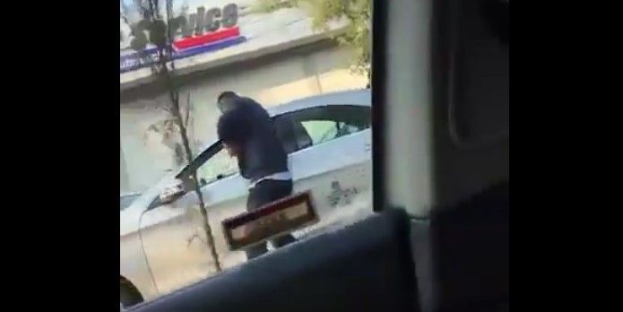 Video: asalto a conductor en Lomas Verdes Video: asalto a conductor en Lomas Verdes