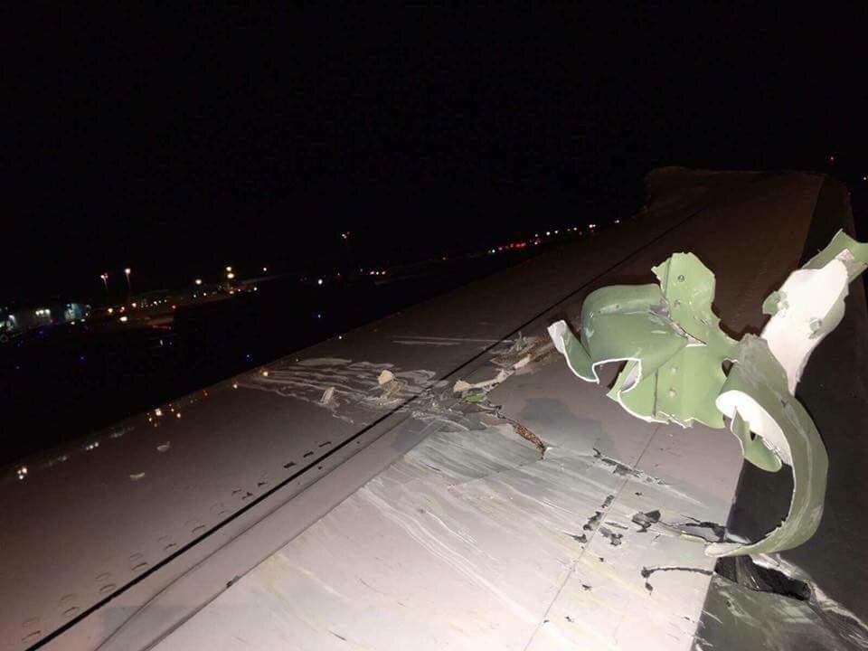 Chocan aviones en aeropuerto de Singapur - avion-emirates