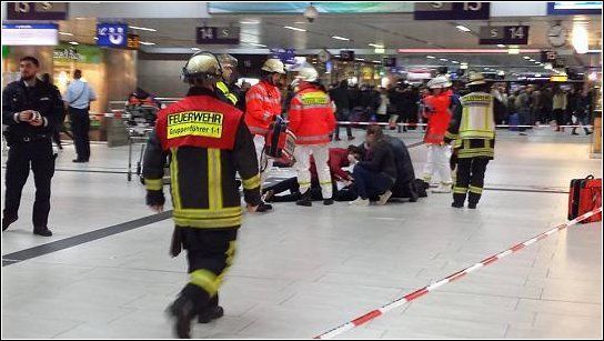 Un detenido y siete heridos por ataque con hacha en tren de Alemania - axt