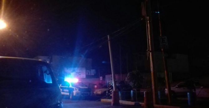 Balacera entre policías en IMSS de Texcoco