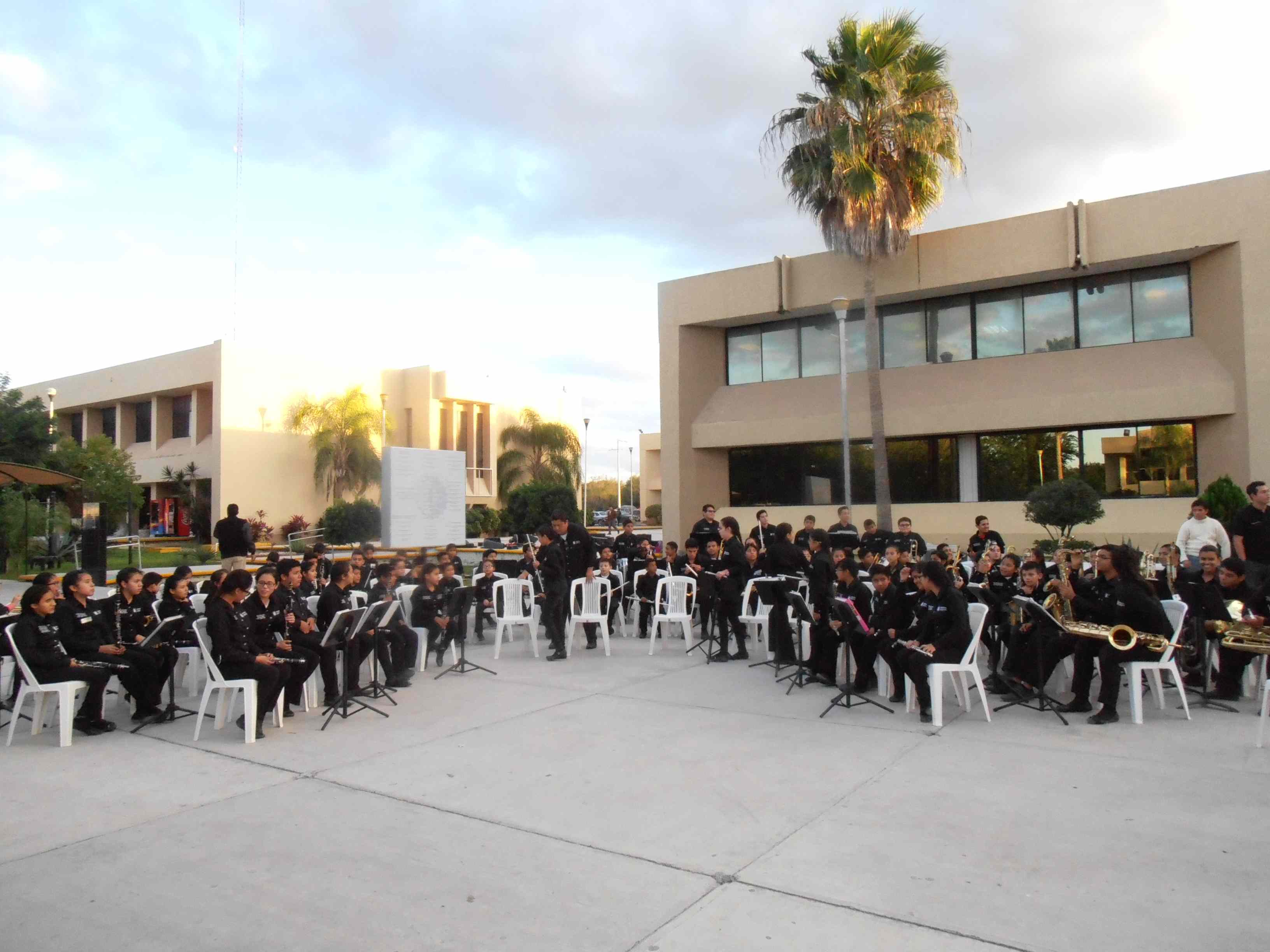 Empleados del Tecnológico de Reynosa denuncian abusos del Despacho de Dirección - banaddd