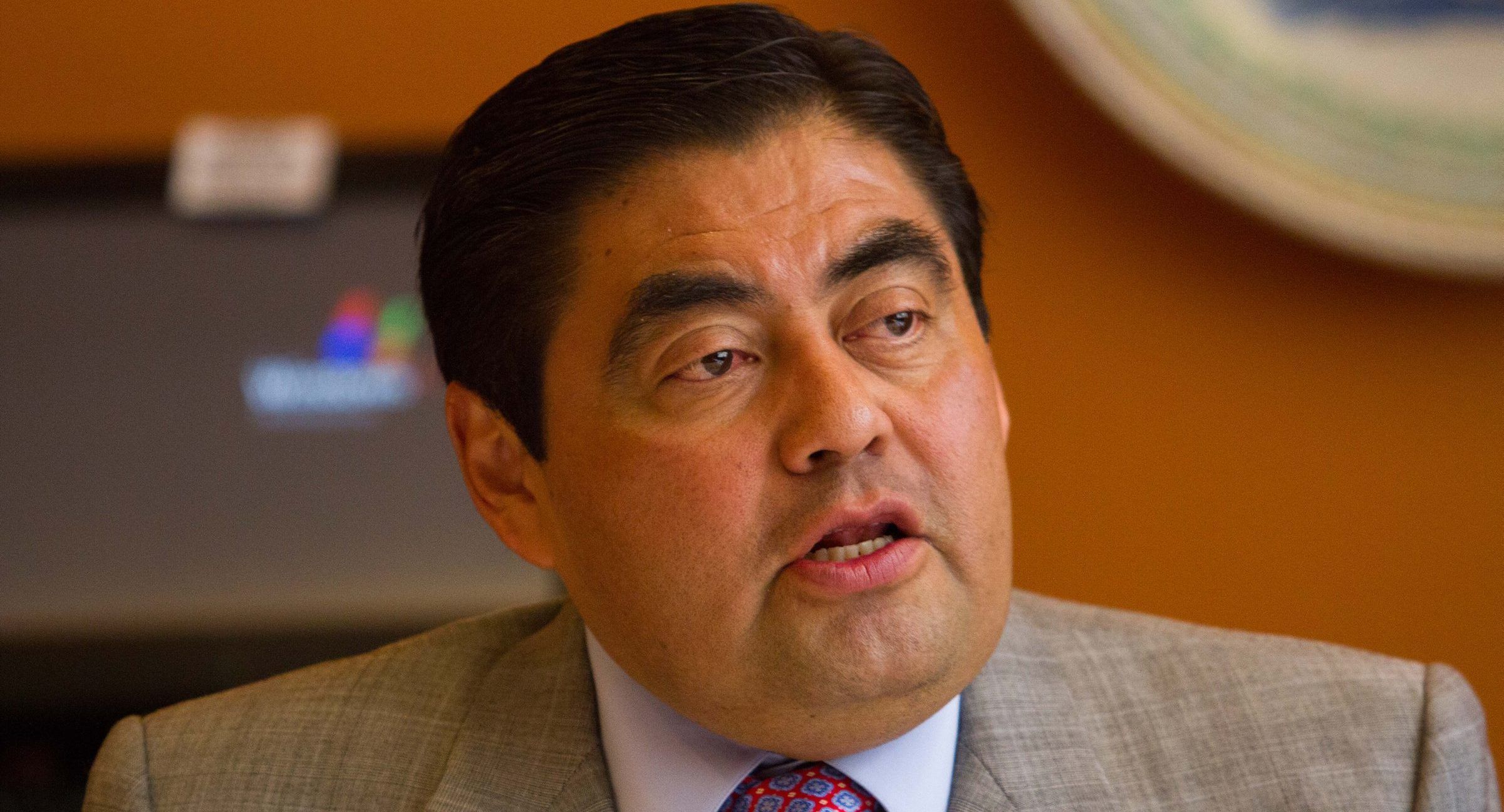 TEPJF rechaza expediente de Miguel Barbosa