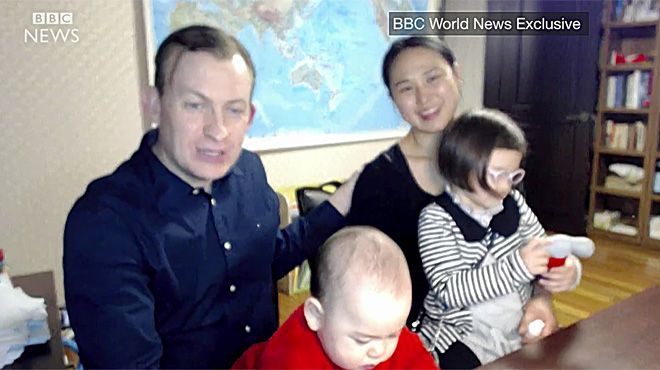 Reaparece profesor que fue interrumpido por sus hijos en entrevista - bbc-1