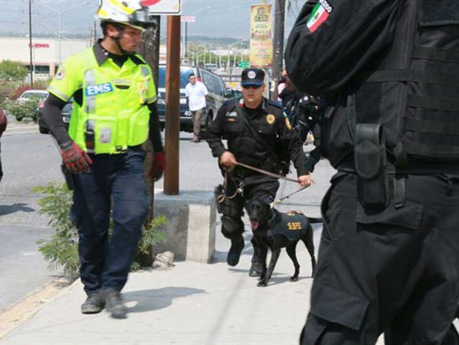 Amenaza de bomba en C4 de NL provoca evacuación - bomba-3