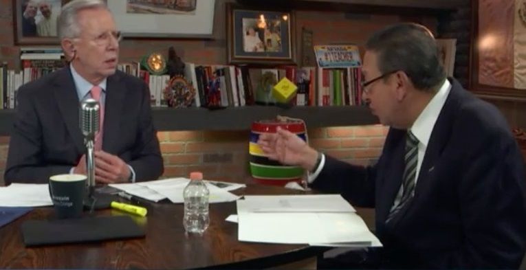 Carlos Lara niega participación en empresa que obtuvo concesiones de radio