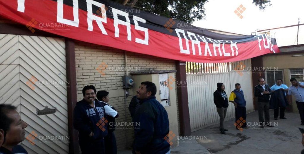 Huelga de transportistas deja sin servicio a 100 mil usuarios en Oaxaca - choferes-oaxaca2-1024x521