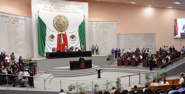 Congreso de Veracruz eleva a 46 mil mdp deuda pública Congreso de Veracruz eleva a 46 mil mdp deuda pública