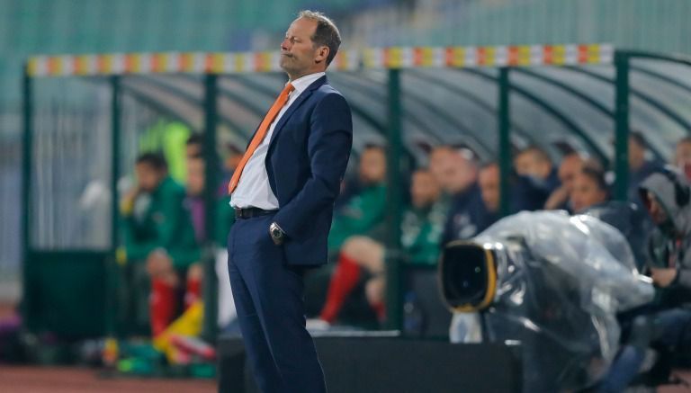 Holanda despide a su técnico tras derrota ante Bulgaria - danny-blind-1