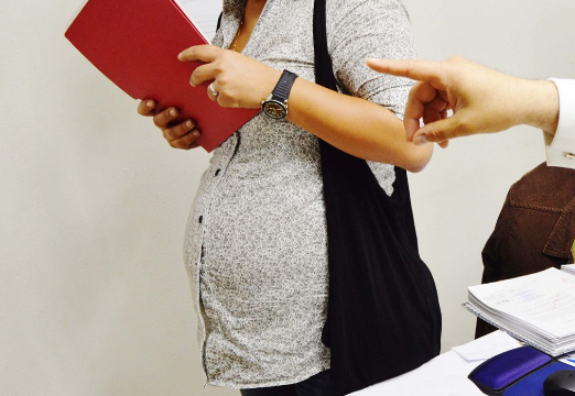 Embarazo encabeza causas de discriminación en la Ciudad de México