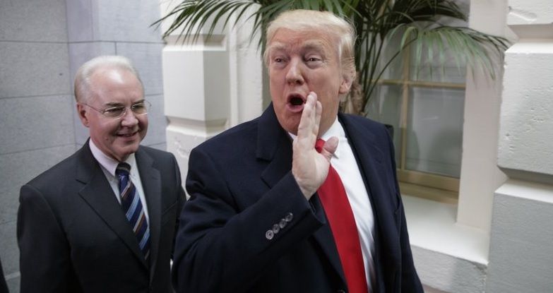 Si legisladores no aprueban Ley de Salud muchos buscarán trabajo en 2018: Trump