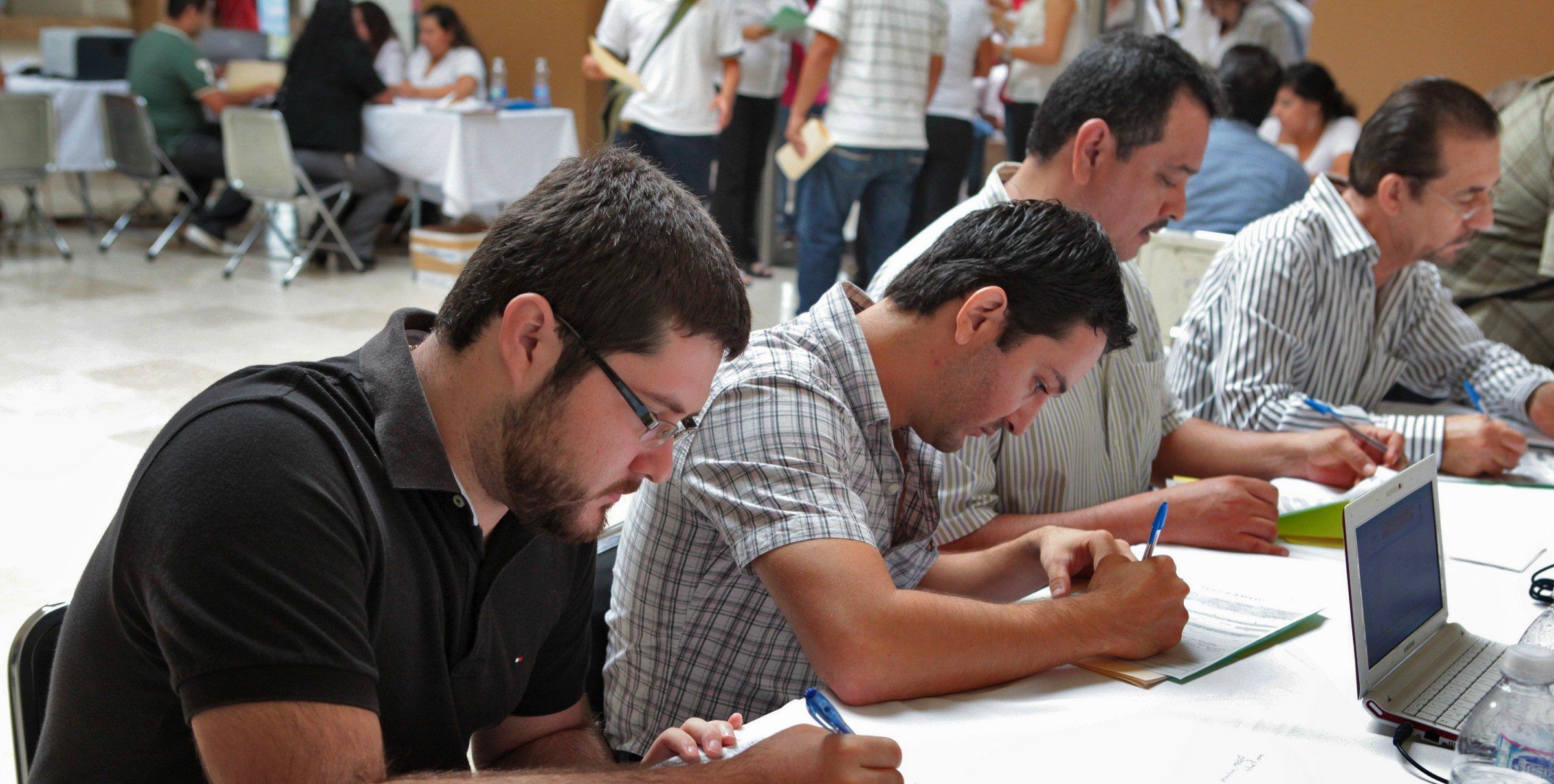 Tasa de desempleo disminuye en febrero de 2017: INEGI