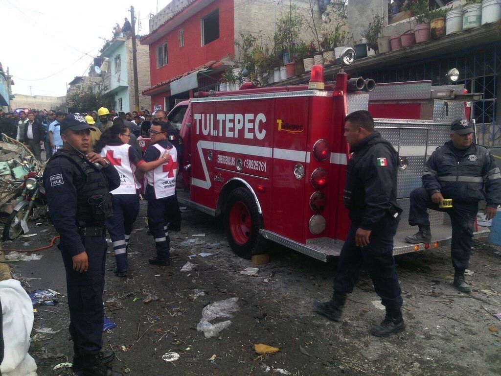 Explosión en polvorín deja cuatro muertos y seis heridos en Tultepec - explosion-polvorin-tultepec3-@Guiesga-1024x768
