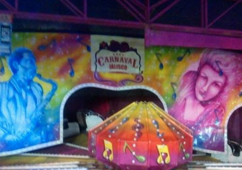 Muere trabajador al caer de juego mecánico en feria de Tultepec