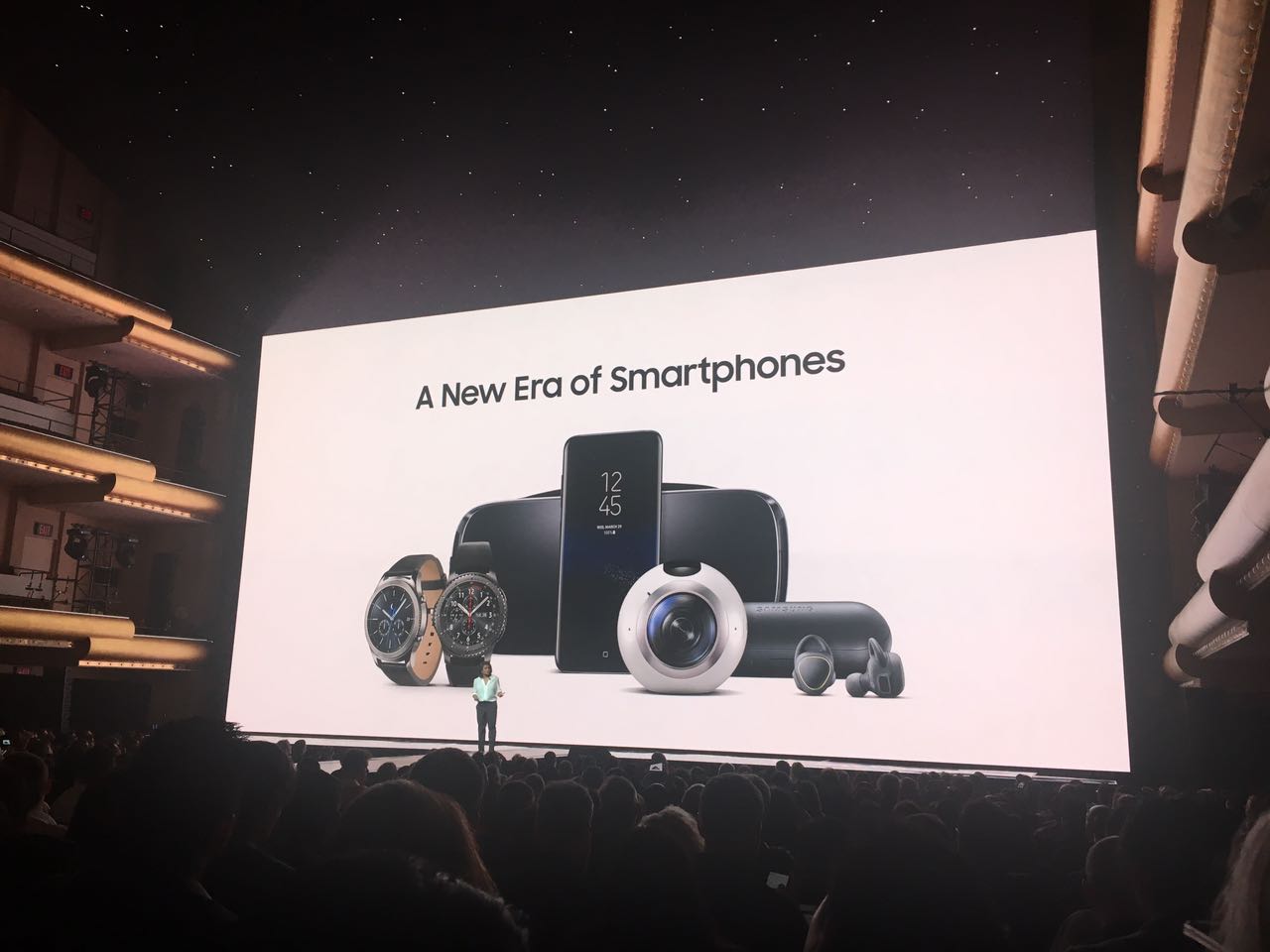 Samsung lanza el esperado Galaxy S8 - galaxy-19