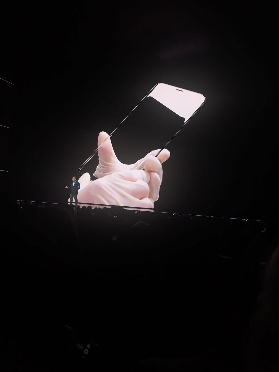 Samsung lanza el esperado Galaxy S8 - galaxy-2