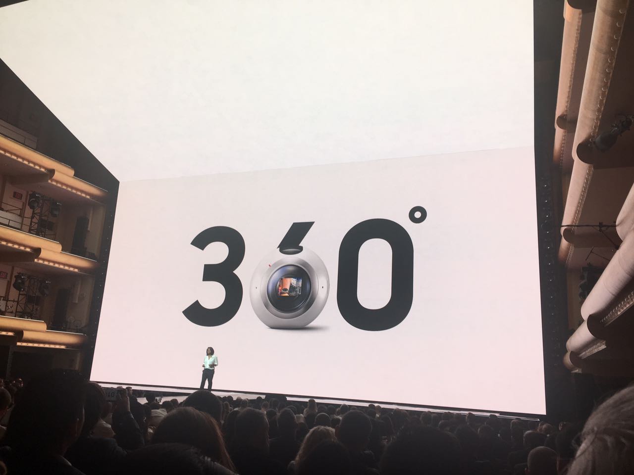 Samsung lanza el esperado Galaxy S8 - galaxy-21