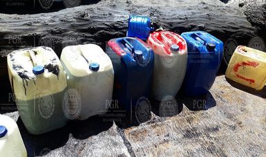 Detienen a dos sujetos con 200 litros de combustible en Azcapotzalco - gasolina-azcapo-1