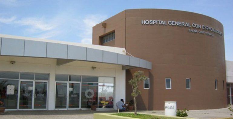 Mujer prende fuego a su hija