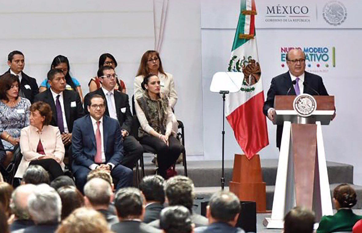 “La educación es la mejor inversión”: Graco Ramírez