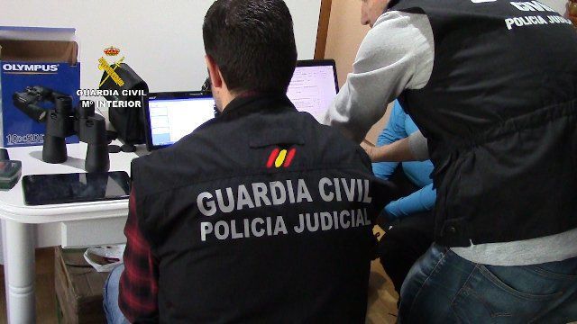 Operativo contra la pedofilia en España deja 102 detenidos - guardia-civil