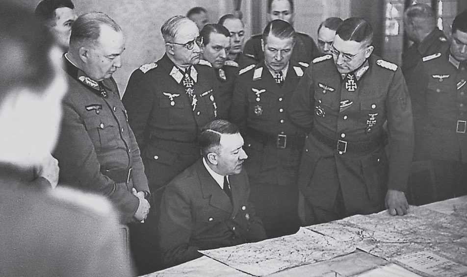 Escolta revela imágenes inéditas de los últimos minutos de Hitler