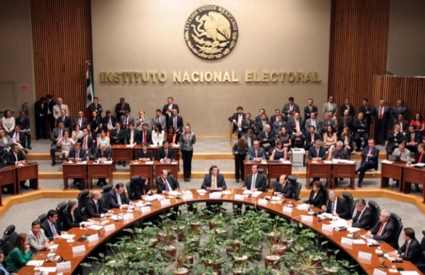 Eligen a nuevos consejeros del INE