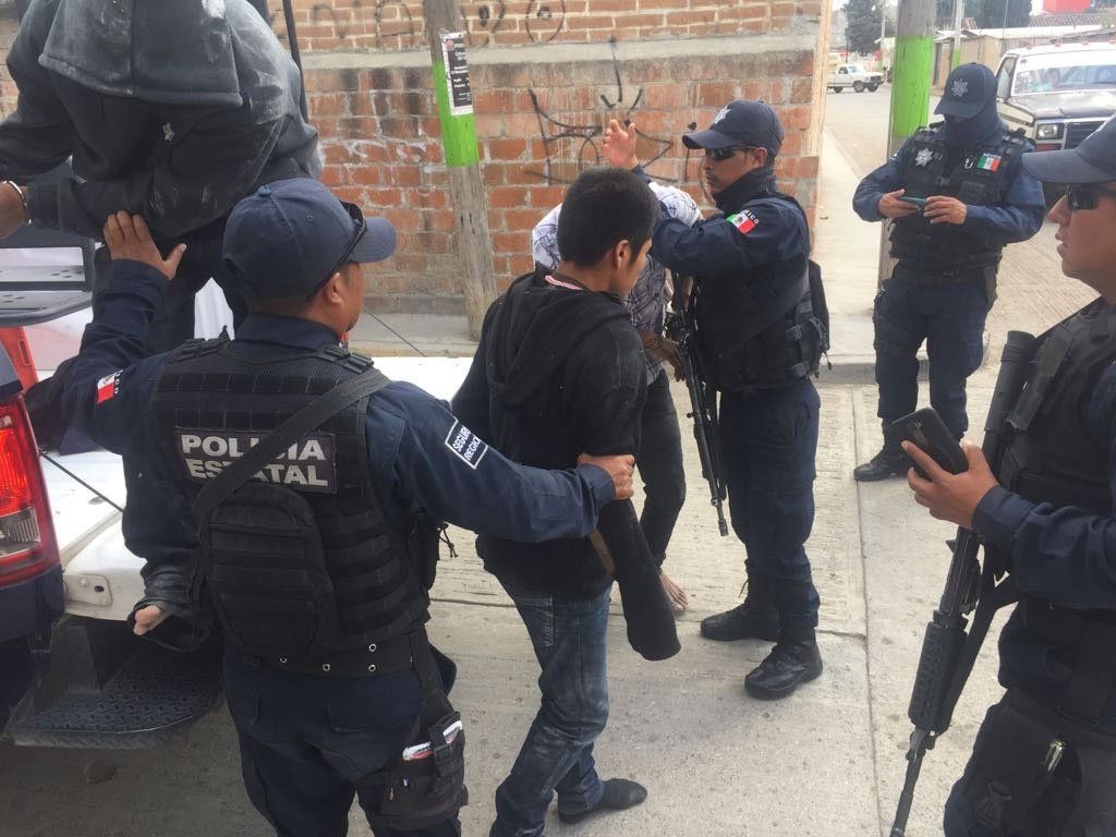 Autoridades evitan linchamiento de cinco ladrones en Oaxaca - ladrones-san-andres-sinaxtla2