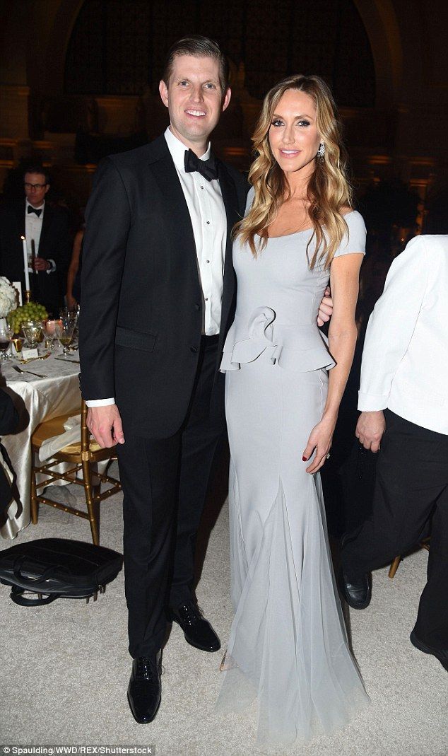 Esposa de Eric Trump sobre Donald: "pasará a la historia como uno de los mejores presidentes" - lara-eric-trump