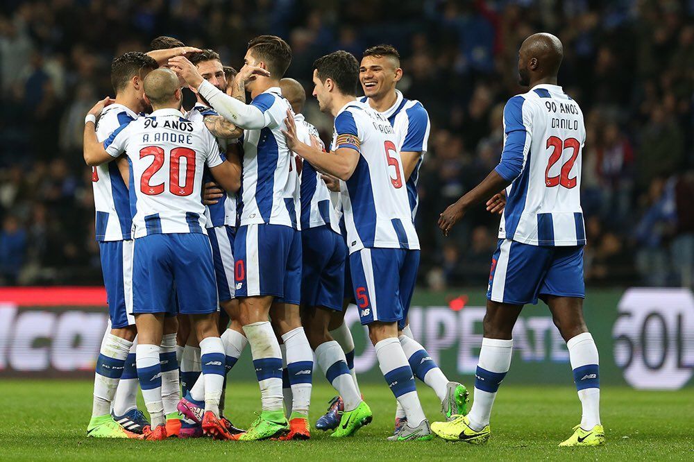 Miguel Layún anota en goleada del Porto frente al Nacional